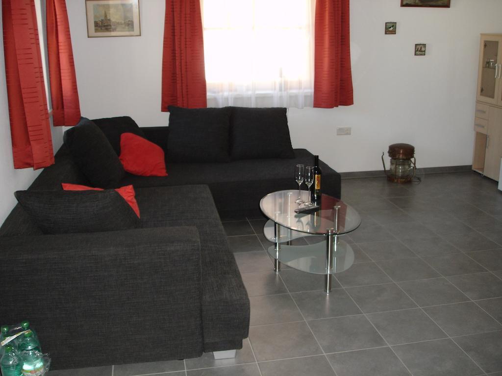 Ferienwohnung Haus Telisia Klosterle am Arlberg Zimmer foto